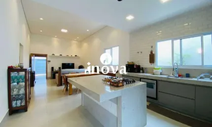 Casa à venda, 2 quartos, 1 suíte, 3 vagas, Laranjeiras, Parque das - Uberaba/MG