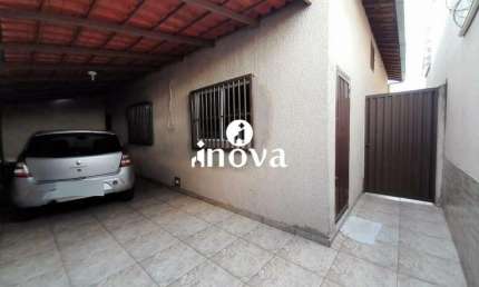 Casa à venda, 3 quartos, 1 suíte, 1 vaga, Vila Militar - Uberaba/MG