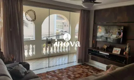 Casa à venda, 3 quartos, 2 suítes, 2 vagas, Irmãos Soares - Uberaba/MG