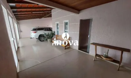 Casa à venda, 3 quartos, 1 suíte, 3 vagas, Vainice Andrade, Condomínio - Uberaba/MG