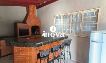 Casa à venda, 3 quartos, 1 suíte, 2 vagas, Pacaembu - Uberaba/MG