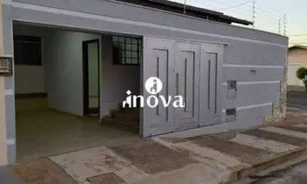 Casa à venda, 2 quartos, 1 suíte, 1 vaga, Santa Maria - Uberaba/MG