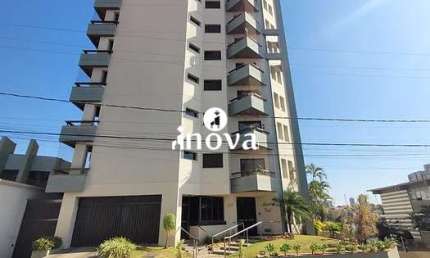 Apartamento à venda, 4 quartos, 1 suíte, 2 vagas, Fabrício - Uberaba/MG