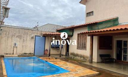 Casa com 5 quartos à venda no Jardim do Lago, Uberaba 