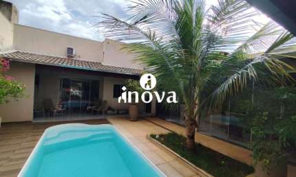 Casa com 4 quartos à venda no Jardim do Lago, Uberaba 
