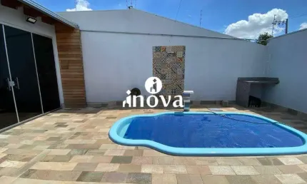 Casa com 4 quartos à venda no Jardim Elza Amuí IV, Uberaba 