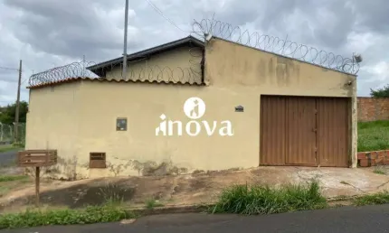 Casa com 3 quartos à venda no Amoroso Costa, Uberaba 