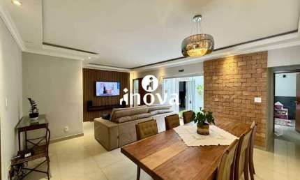 Casa com 3 quartos à venda no Olinda, Uberaba 