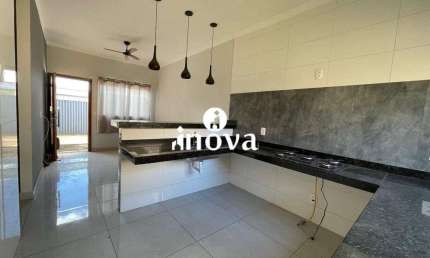 Casa com 3 quartos à venda no Jardim Nenê Gomes, Uberaba 