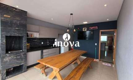Casa com 3 quartos à venda no Jardim Nenê Gomes, Uberaba 