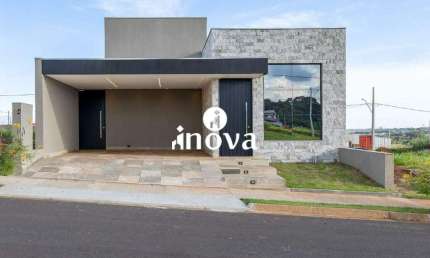 Casa Condomínio à venda, 3 quartos, 1 suíte, 2 vagas, Buritis II, Residencial - Uberaba/MG