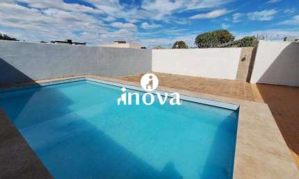 Casa com 4 quartos para alugar no Santa Marta, Uberaba 