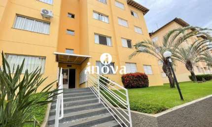 Apartamento com 3 quartos para alugar no Santa Maria, Uberaba 