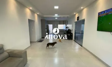 Casa com 3 quartos à venda no Parque do Mirante, Uberaba 
