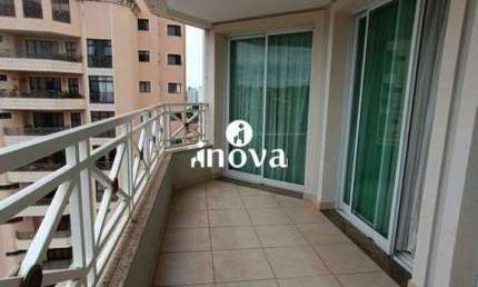 Apartamento com 4 quartos para alugar no Mercês, Uberaba 