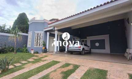 Casa com 4 quartos à venda no Parque do Mirante, Uberaba 