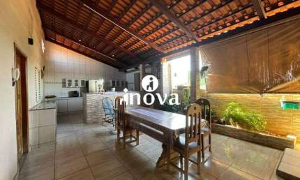 Casa com 3 quartos à venda no Beija-Flor, Uberaba 