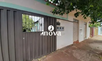 Casa à venda, 7 quartos, 3 vagas, Parque das Américas - Uberaba/MG