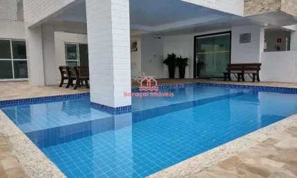Apartamento com 2 quartos para Alugar em Ocian, perto de vários comércios.