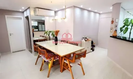 Apartamento à Venda em Vila Guilhermina, Praia Grande - SP-