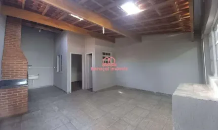 Casa à Venda em Vila Guilhermina, Praia Grande - SP