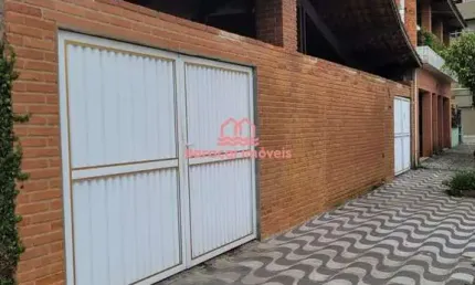 Casa terrea 3 quartos  metros da praia bairro aviação praia grande