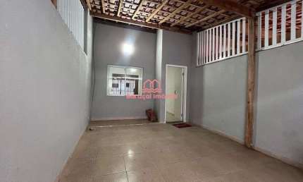 Sobrado à Venda em Praia Grande Vila Mirim três Quartos e Churrasqueira