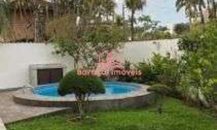 Sobrado à Venda em Balneário Flórida, Praia Grande - SP