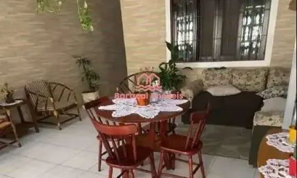 Sobrado à Venda em Vila Guilhermina, Praia Grande - SP