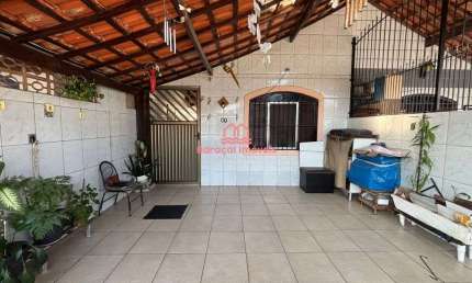 Casa com 2 dormitórios à venda, 70 m² por R$ 420.000,00 - Vila Assunção - PG