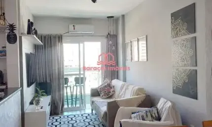 Apartamento de 02 dormitórios com suíte, planejados no Canto do Forte