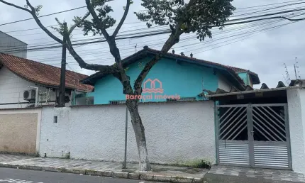 Aluga casa 2 quartos /suite  gar. 1 carro boqueirão  praia grande