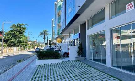 Sala comercial à venda na Avenida principal Praia Mariscal Bombinhas SC