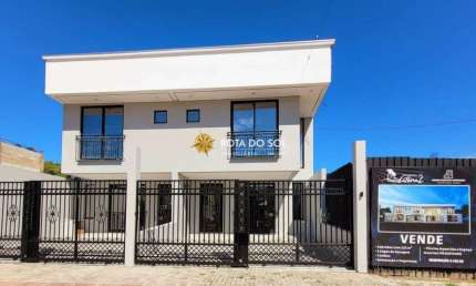 Sobrado 3 suítes pronto com piscina Praia Bombas Bombinhas