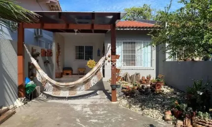 Casa com 2 quartos à venda na Rua Rio Capivari, Zimbros, Bombinhas
