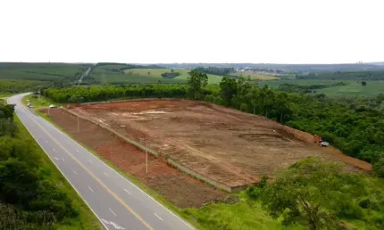 Área Lote Comercial de 24.200,00m²  Ideal para Galpão