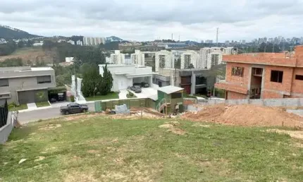 Terreno à venda no Tamboré, Santana de Parnaíba 