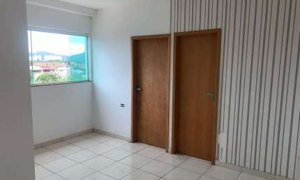 Viva com Conveniência no Edifício Dezzmai II: Apartamento Bem Localizado em São Vicente-SP