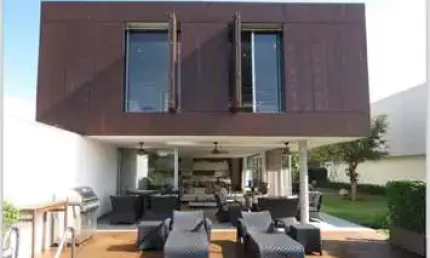 Venha se encantar com esta incrível mansão de alto padrão!