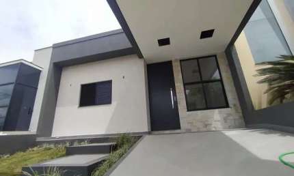 Casa em condomínio fechado com 3 quartos à venda no Horto Florestal, Sorocaba  por R$ 726.400