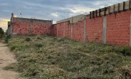 'terreno de 175 m² em localização estratégica em salto de pirapora/sp'