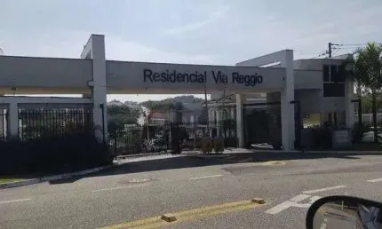 Terreno de 250m² localizado no condomínio residencial via reggio!