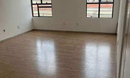 Amplo Salão Comercial no Centro de Sorocaba - 174m², Dividido em 4 Salas