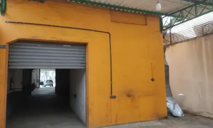 Galpão Comercial de 337 m² com Mezanino e Escritório na Vila Nova