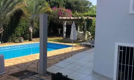 Condomínio Portal do Sabiá ? Casa 3 Suítes, 1 Quarto, Área Gourmet de 90m², Escritório, 330m² de Construção
