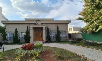Excelente Casa térrea à venda no condomínio Reserva Fazenda Imperial.