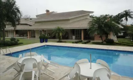 Casa Exclusiva no Cond. Residencial City Castelo com 680M²