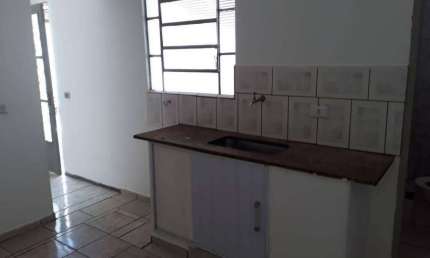 Casa com 1 dormitório para alugar, 0 m² por R$ 680,00/mês - Vila Pires - Santa Bárbara D'Oeste/SP