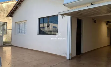 Casa com 3 dormitórios à venda, 270 m² por R$ 1.600.000,00 - Centro - Santa Bárbara D'Oeste/SP