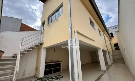 Casa com 2 dormitórios à venda, 188 m² por R$ 650.000,00 - Jardim Santa Alice - Santa Bárbara D'Oeste/SP